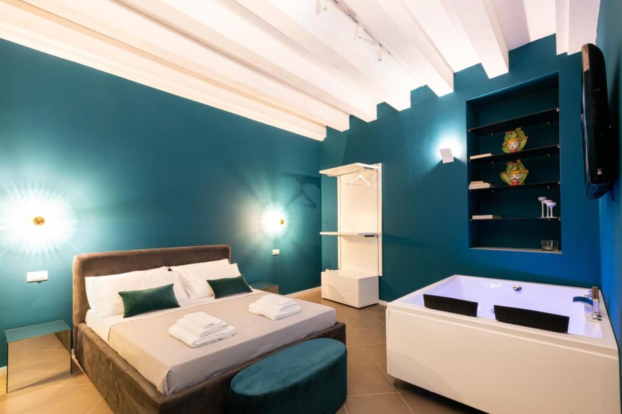 Carlo Suite Apartments Con Vasca Idromassaggio - Palermo, Palermo